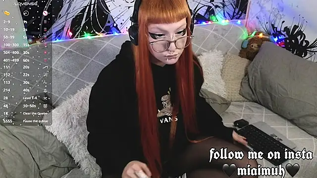 mia  yui online show from February 2026 08:37:02 PM