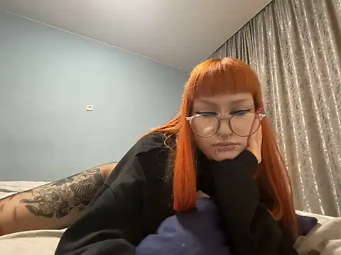 mia  yui online show from March 2026 02:04:02 AM