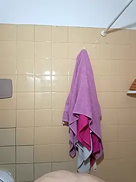 W33dbo online show from November 2025 09:47:02 AM