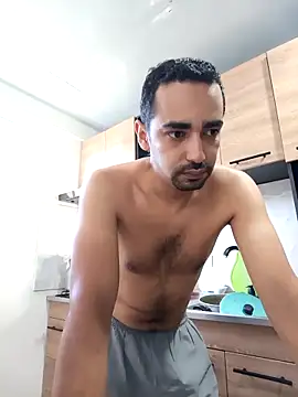 stivenlujan69 online show from December 2025 01:10:02 PM