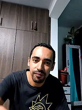 stivenlujan69 online show from January 2026 11:00:01 PM