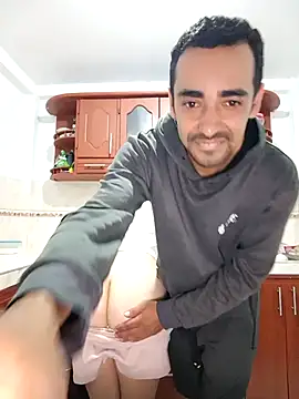 stivenlujan69 online show from February 2026 03:18:02 AM