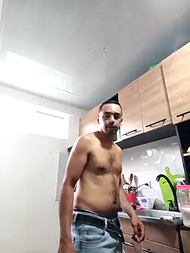 stivenlujan69 online show from February 2026 06:59:02 PM