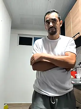 stivenlujan69 online show from November 2025 02:44:02 AM