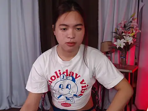 Snapshot of miss_ella28 chatting on September 2025 10:54:02 PM miss ella28 online show from September 2025 10:54:02 PM