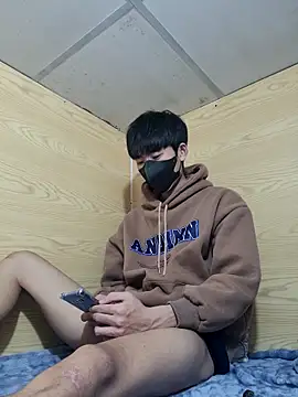 Snapshot of Minh chatting on December 2025 03:39:02 PM Minh online show from December 2025 03:39:02 PM