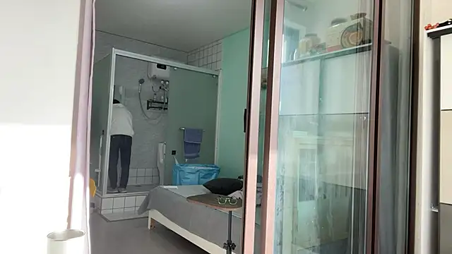 cily online show from November 2025 06:03:02 AM