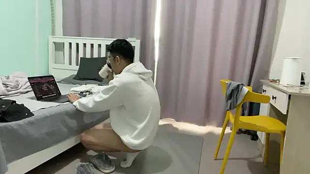 cily online show from December 2025 03:44:02 AM