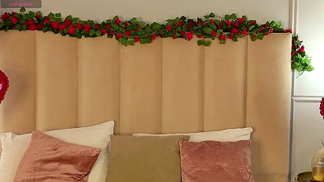 AdoraCortes online show from February 2026 05:06:01 AM