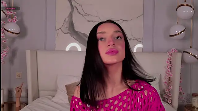 AdoraCortes online show from November 2025 05:06:02 AM