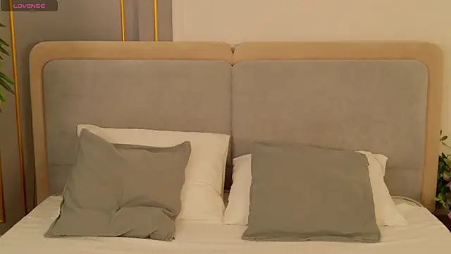 AdoraCortes online show from March 2026 05:07:01 AM