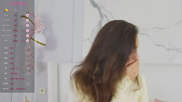 AdoraCortes online show from September 2025 05:33:02 PM