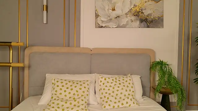 AdoraCortes online show from June 2026 05:14:02 AM