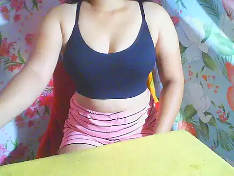 Katie Winslet online show from February 2026 12:18:01 AM