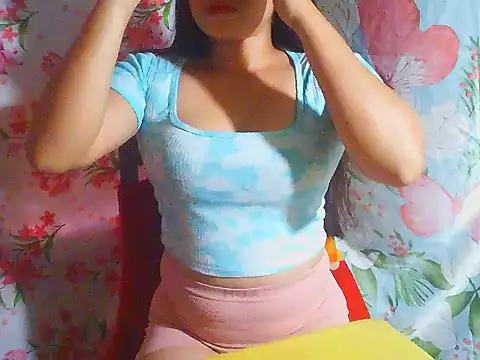 Katie Winslet online show from February 2026 11:58:02 PM