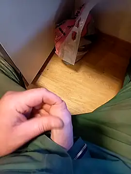 fickfreund019 online show from April 2026 04:15:01 AM