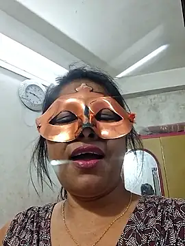 Snapshot of SIMIHOT chatting on October 2025 03:42:01 PM SIMIHOT online show from October 2025 03:42:01 PM