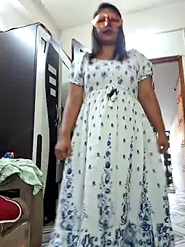 Snapshot of SIMIHOT chatting on November 2025 08:14:02 AM SIMIHOT online show from November 2025 08:14:02 AM