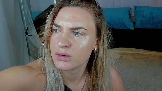 Marie Ellie online show from November 2025 01:20:02 AM