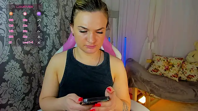 Marie Ellie online show from March 2026 02:01:01 AM