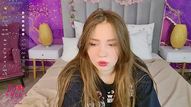 Moon  Bunny online show from February 2026 12:40:01 PM