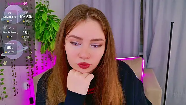 Moon  Bunny online show from October 2025 03:20:02 PM