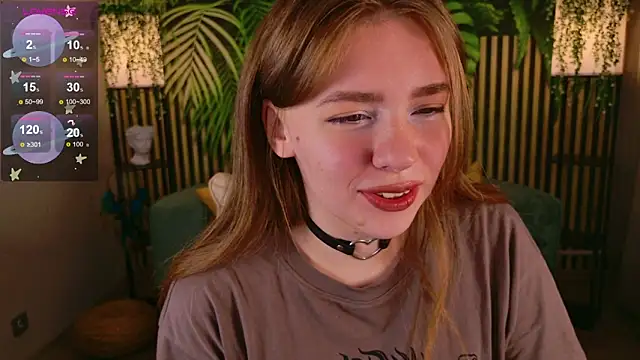 Moon  Bunny online show from September 2025 03:26:01 PM