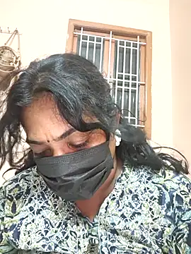 Snapshot of Tamil_Mithra chatting on November 2025 05:07:02 PM Tamil Mithra online show from November 2025 05:07:02 PM