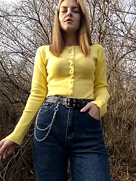 Snapshot of YOOUR_EVAA chatting on November 2025 08:59:02 AM YOOUR EVAA online show from November 2025 08:59:02 AM