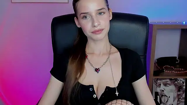 LuxMaya online show from October 2025 07:29:01 AM