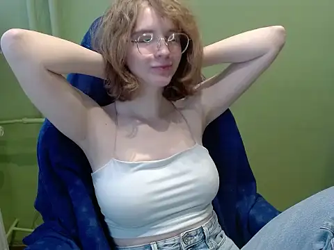 juicyPenny online show from January 2026 07:48:01 AM