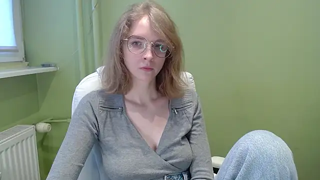 juicyPenny online show from February 2026 07:41:02 AM