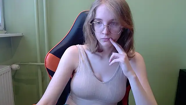 juicyPenny online show from March 2026 02:07:02 PM