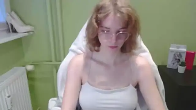 juicyPenny online show from December 2025 07:52:02 AM