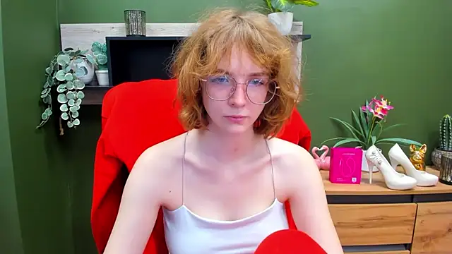 Snapshot of juicyPenny chatting on November 2025 07:33:02 AM juicyPenny online show from November 2025 07:33:02 AM