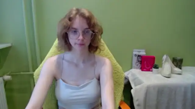 Snapshot of juicyPenny chatting on November 2025 07:45:02 AM juicyPenny online show from November 2025 07:45:02 AM