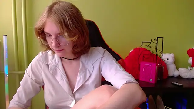juicyPenny online show from June 2026 06:18:02 AM