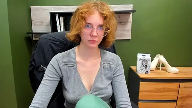 Snapshot of juicyPenny chatting on September 2025 06:24:02 AM juicyPenny online show from September 2025 06:24:02 AM