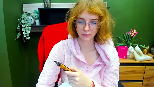 Snapshot of juicyPenny chatting on October 2025 07:27:01 AM juicyPenny online show from October 2025 07:27:01 AM