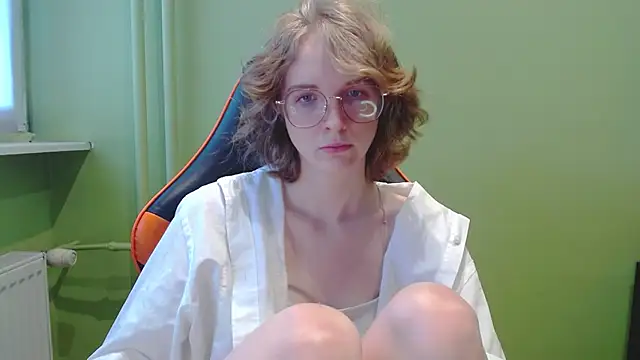 juicyPenny online show from May 2026 06:31:01 AM