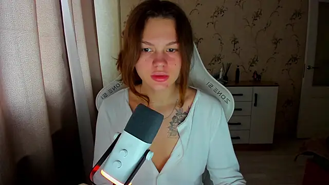 yourdreamm  online show from October 2025 08:15:01 AM