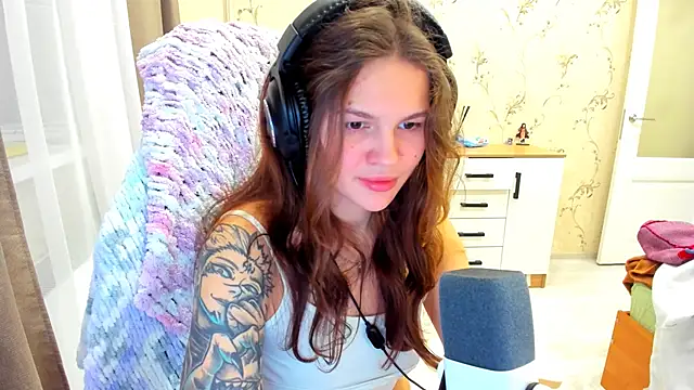 yourdreamm  online show from October 2025 02:53:02 PM