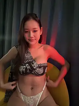 cherrycuteasian online show from April 2026 12:47:02 AM