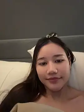 cherrycuteasian online show from April 2026 10:23:01 AM