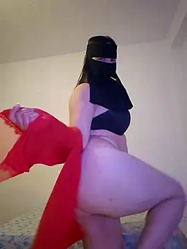 Snapshot of Lavanarabica chatting on September 2025 07:57:01 PM Lavanarabica online show from September 2025 07:57:01 PM