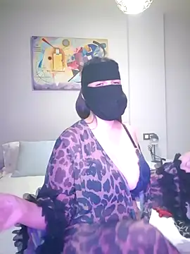 Snapshot of Lavanarabica chatting on November 2025 03:59:02 PM Lavanarabica online show from November 2025 03:59:02 PM