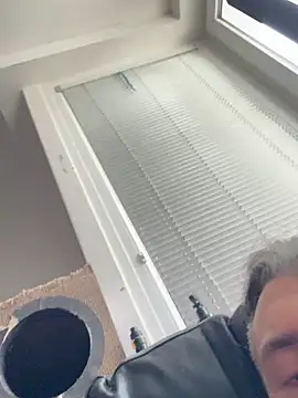 Snapshot of radeczek001 chatting on December 2025 01:05:02 PM radeczek001 online show from December 2025 01:05:02 PM