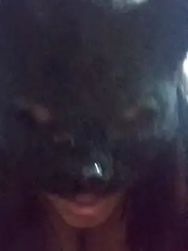 Snapshot of Slllll_Couple00 chatting on November 2025 02:43:02 PM Slllll Couple00 online show from November 2025 02:43:02 PM