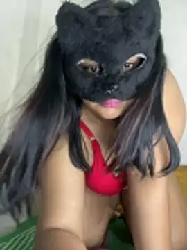 Snapshot of Slllll_Couple00 chatting on February 2026 01:53:01 PM Slllll Couple00 online show from February 2026 01:53:01 PM