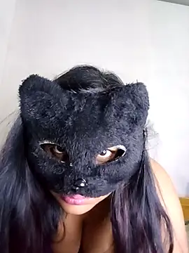 Snapshot of Slllll_Couple00 chatting on December 2025 01:26:02 PM Slllll Couple00 online show from December 2025 01:26:02 PM